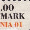 Sorte prikker og cyan farvestreg